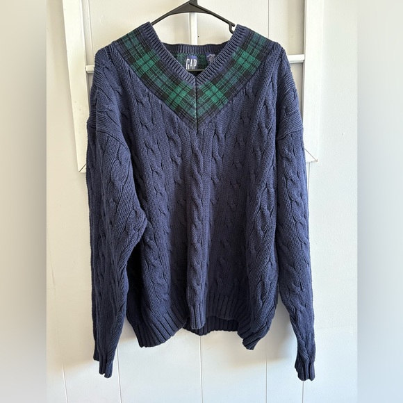 GAP Sweaters - Women’s XL Vintage Gap Cable Knit 100% Cotton Sweater Navy & Green Plaid V Neck